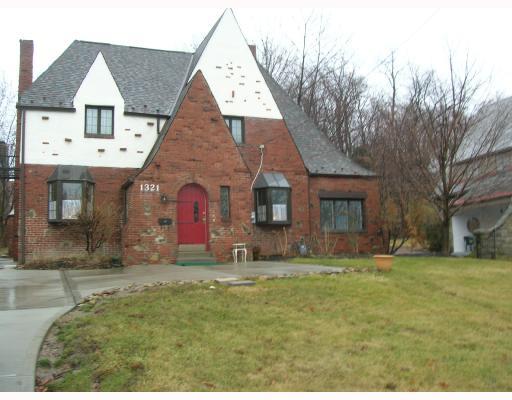 1321 Washington Road Mt. Lebanon, PA 15228 - Photo 1 of 8 Exterior Front.