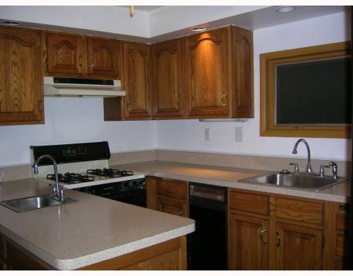 1321 Washington Road Mt. Lebanon, PA 15228 - Photo 4 of 8 Kitchen.