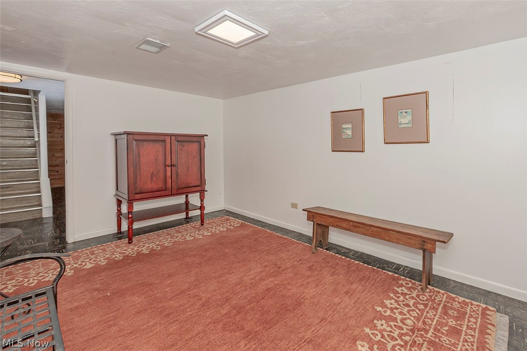 5659 Faraday Road Cleveland, OH 44124 - Photo 25 of 35