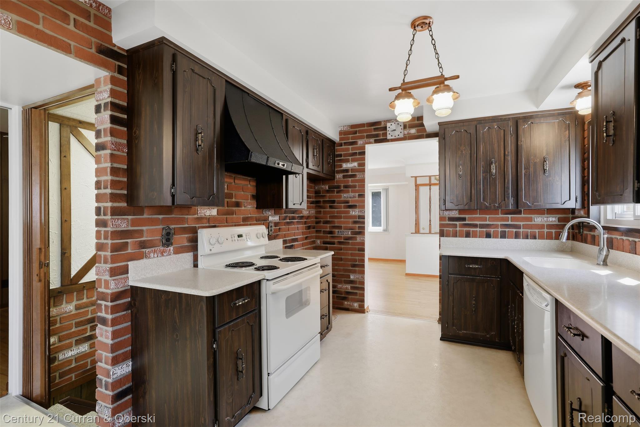 2464 Cornell Street Dearborn, MI 48124 - Photo 12 of 38