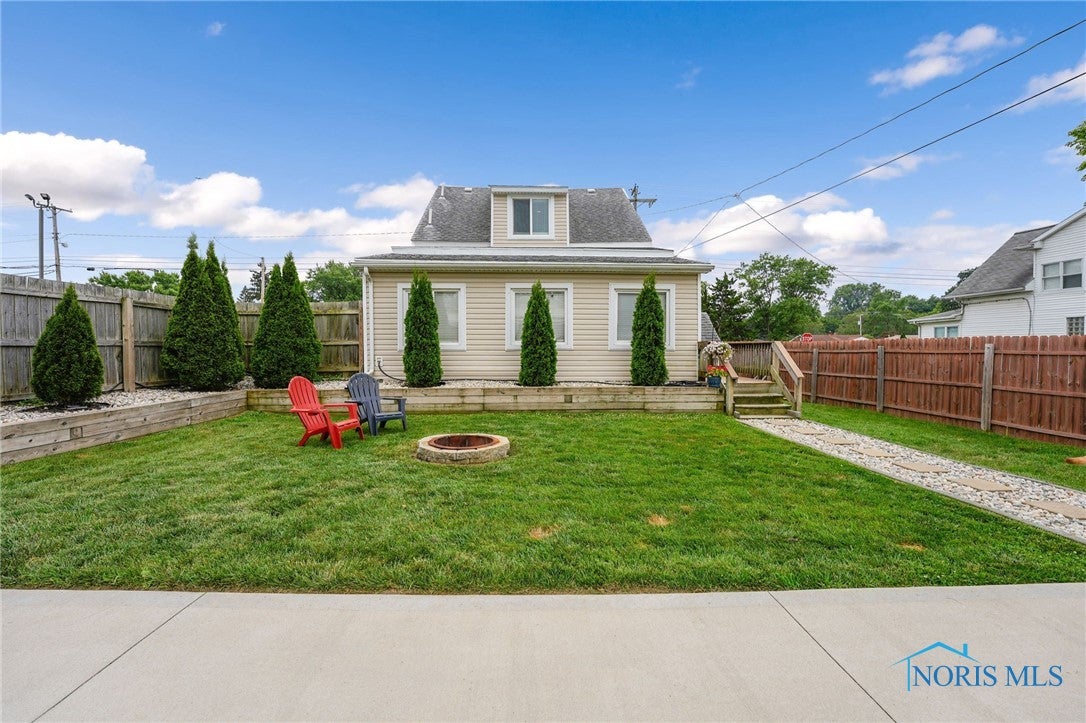 2258 West Alexis Road Toledo, OH 43613 - Photo 2 of 29 Gallery Image 2
