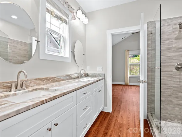 $395,000 | 237 Leyland Circle, Hendersonville, NC 28792
