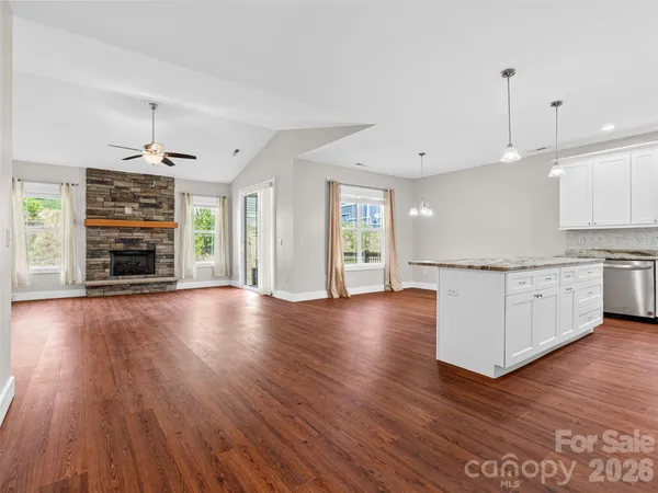 $395,000 | 237 Leyland Circle, Hendersonville, NC 28792