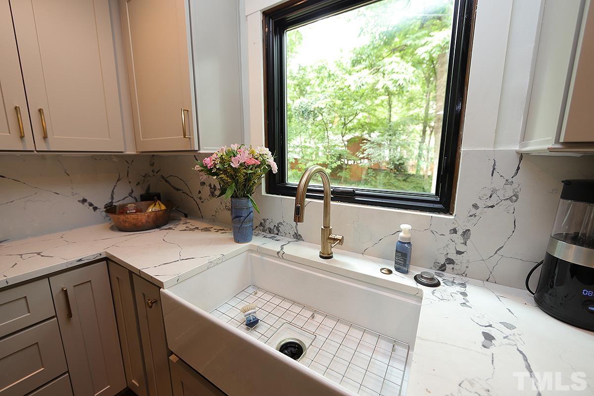4205 Webster Court Raleigh, NC 27609 - Photo 12 of 28
