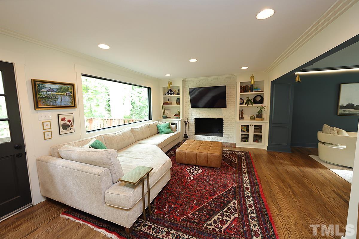 4205 Webster Court Raleigh, NC 27609 - Photo 8 of 28