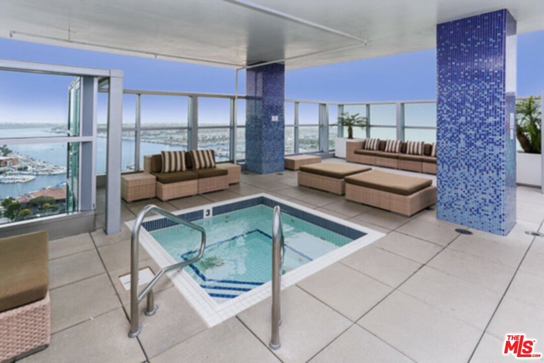 13700 Marina Pointe Drive, Unit 618 Marina del Rey, CA 90292 - Photo 18 of 22 a outdoor living space with furniture