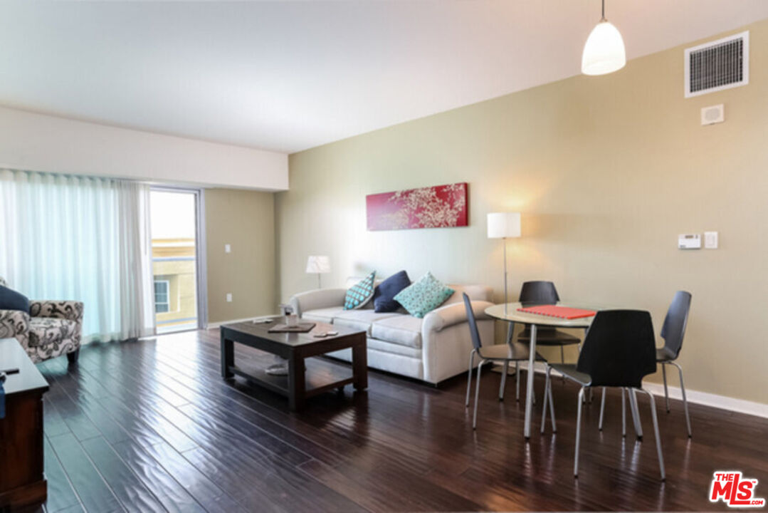 13700 Marina Pointe Drive, Unit 618 Marina del Rey, CA 90292 - Photo 7 of 22