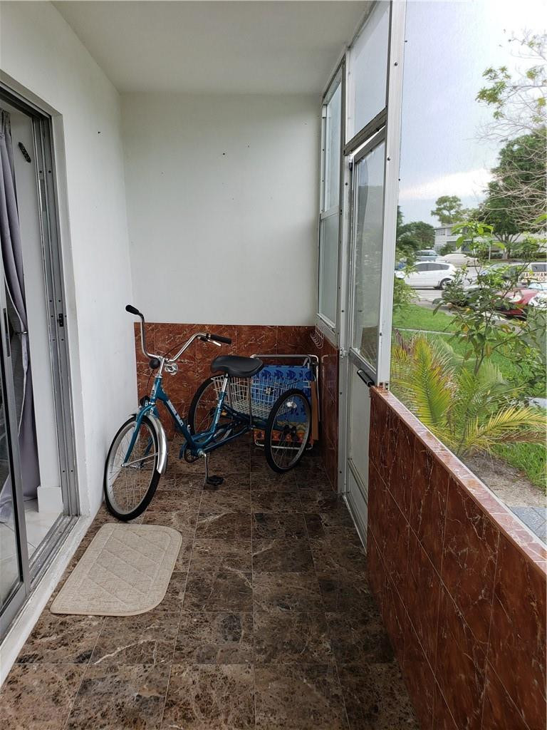384 Markham R, Unit 384 Deerfield Beach, FL 33442 - Photo 17 of 20 Photo 17