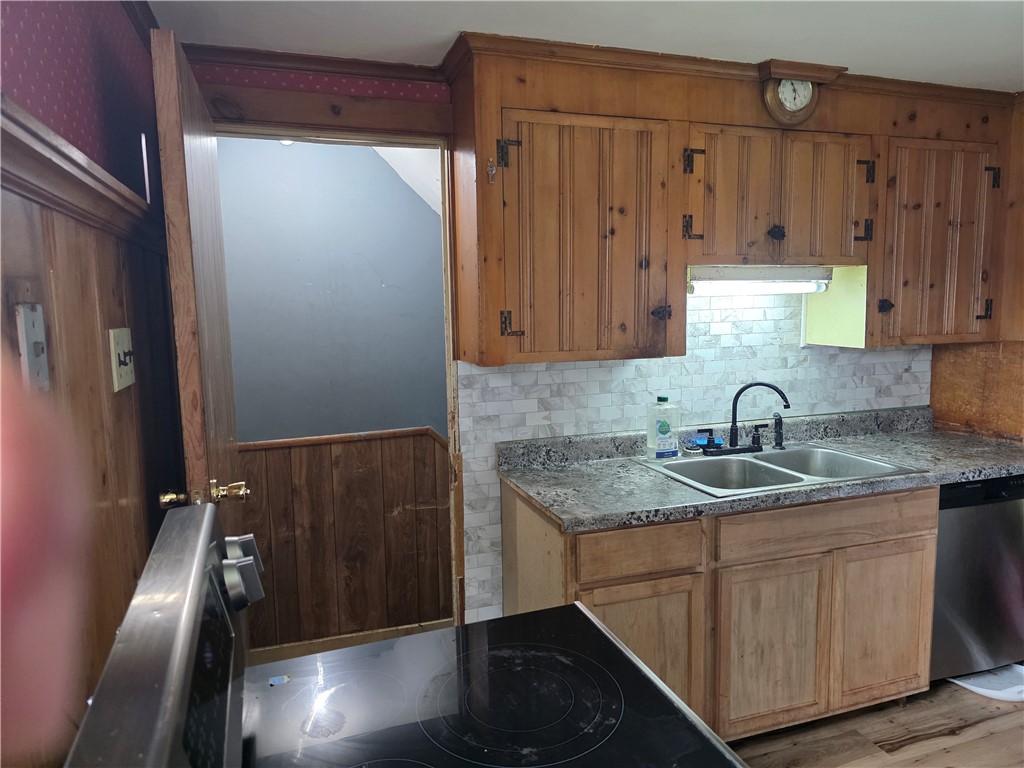 142 Rutland Street Woonsocket, RI 02895 - Photo 34 of 37 Gallery Image 34