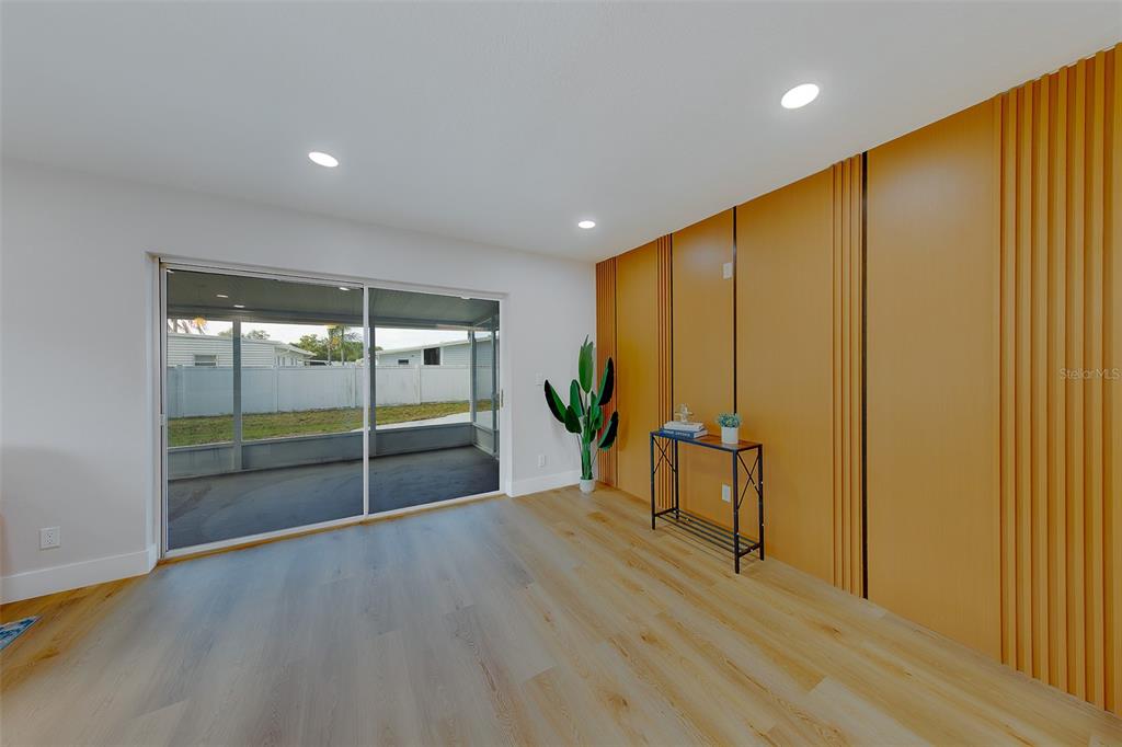 3426 7th Avenue Southeast Largo, FL 33771 - Photo 13 of 52