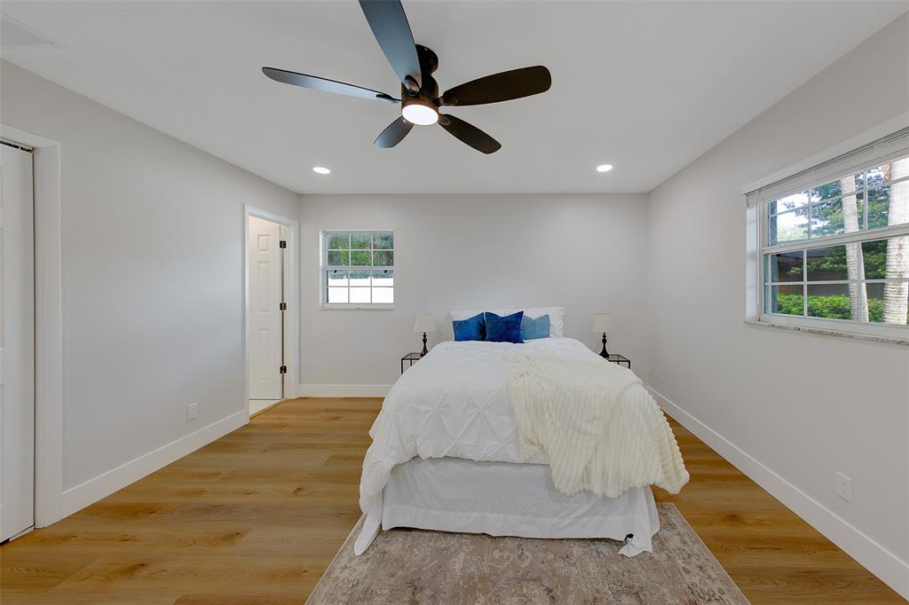 3426 7th Avenue Southeast Largo, FL 33771 - Photo 22 of 52