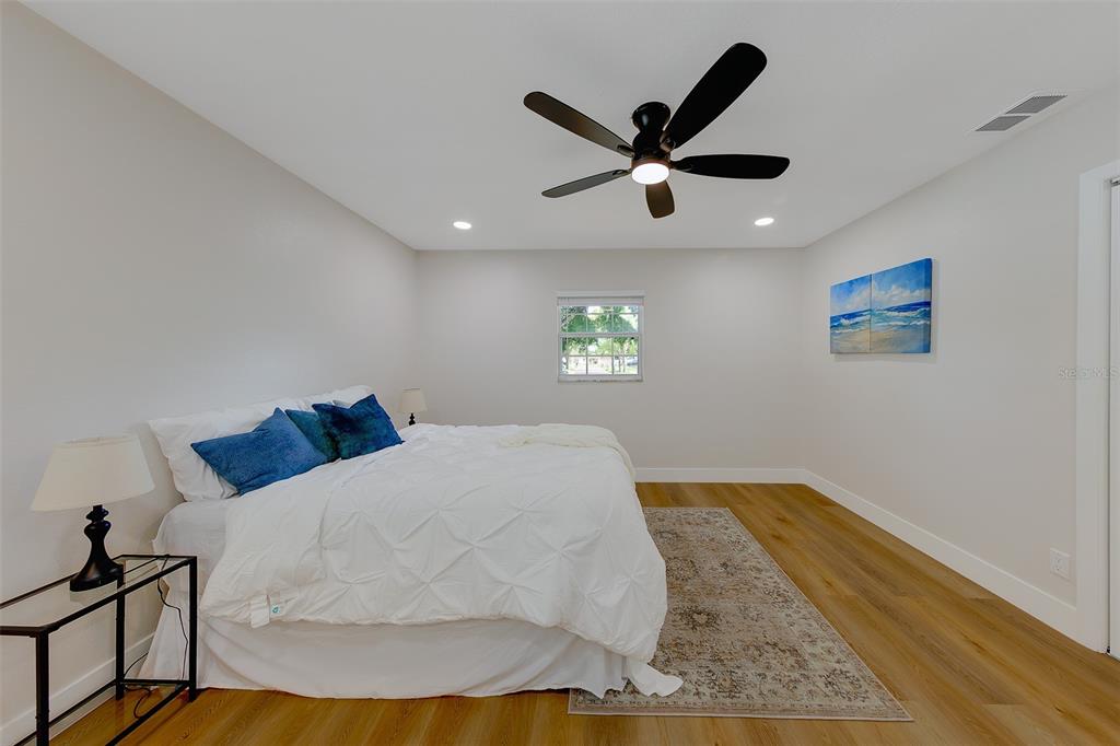 3426 7th Avenue Southeast Largo, FL 33771 - Photo 23 of 52