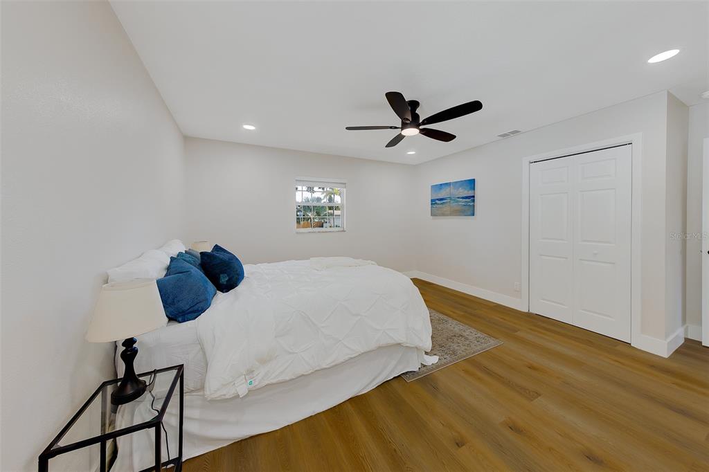 3426 7th Avenue Southeast Largo, FL 33771 - Photo 24 of 52