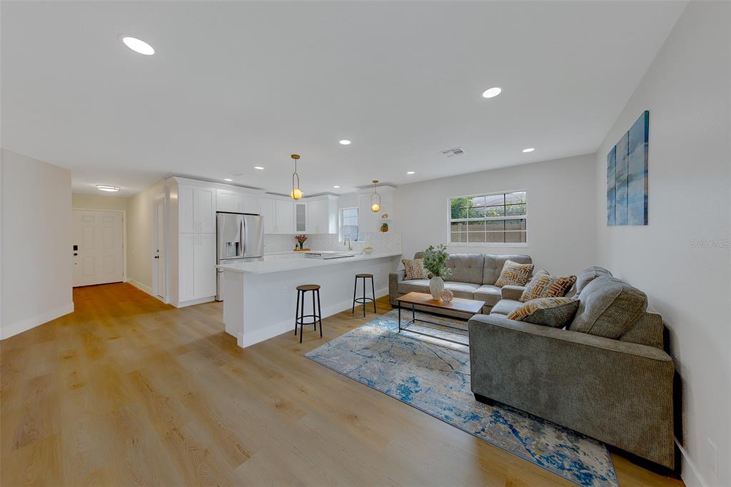 3426 7th Avenue Southeast Largo, FL 33771 - Photo 10 of 52