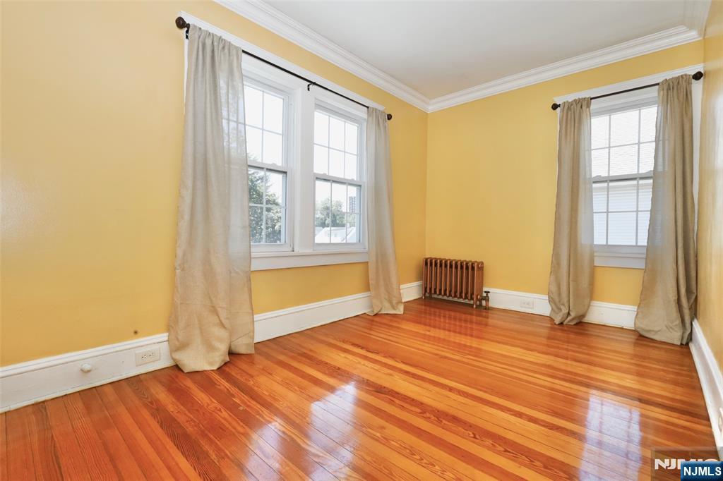 233 Hamilton Place Hackensack, NJ 07601 - Photo 13 of 19