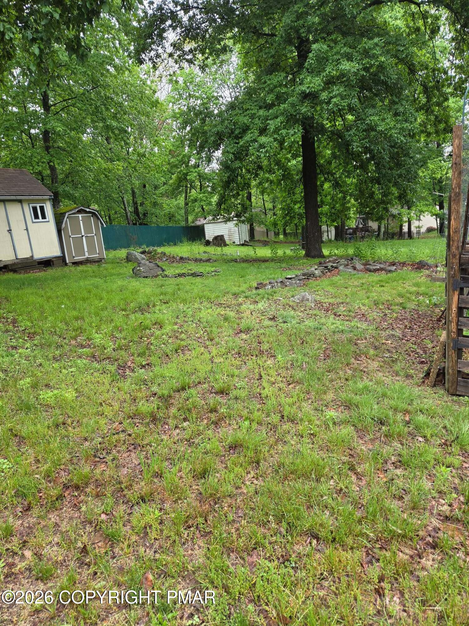 2114 Lakeview Road Bushkill, PA 18324 - Photo 5 of 18 5