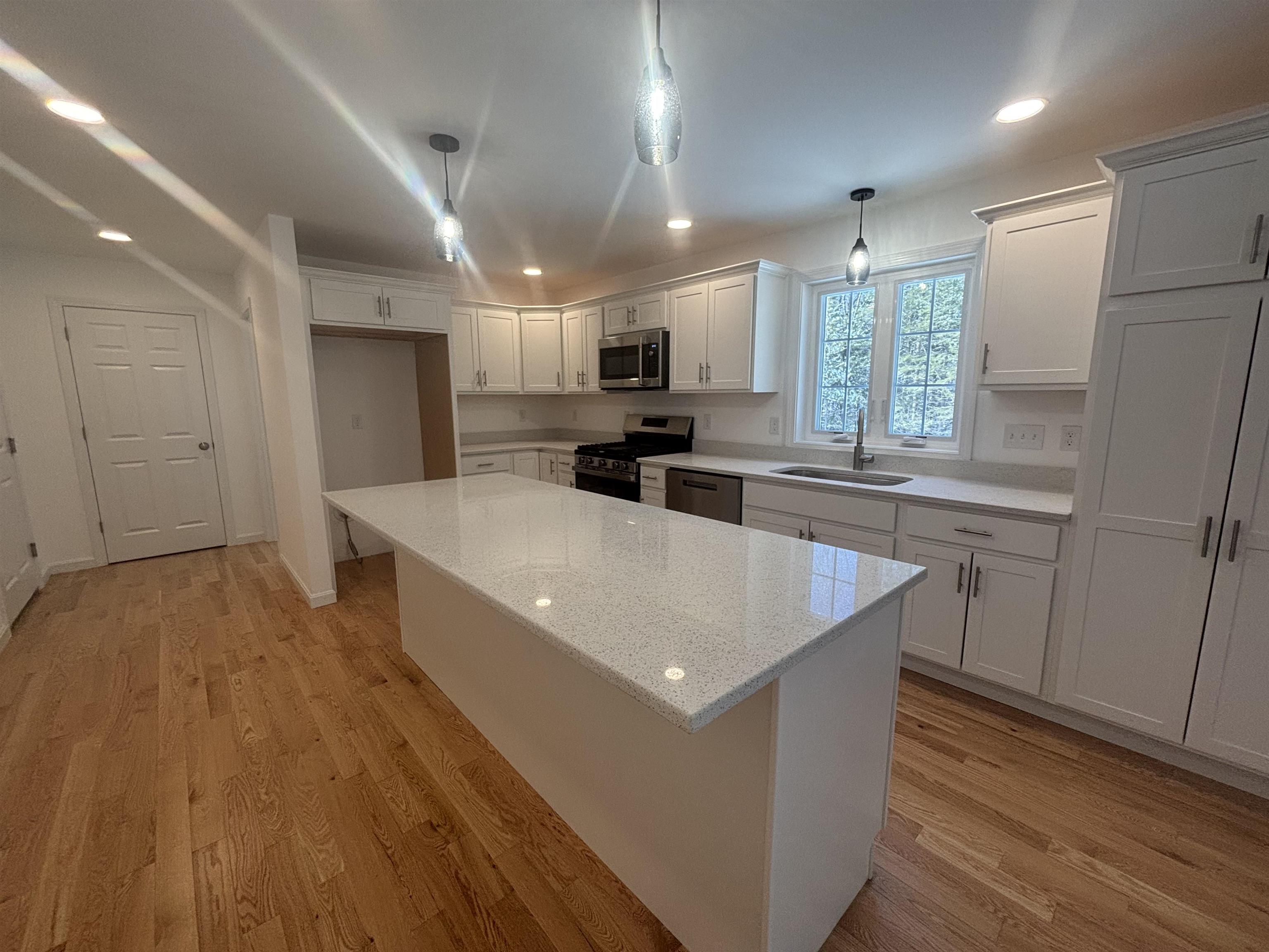 12 Meindl Road, Unit 2 Raymond, NH 03077 - Photo 4 of 24