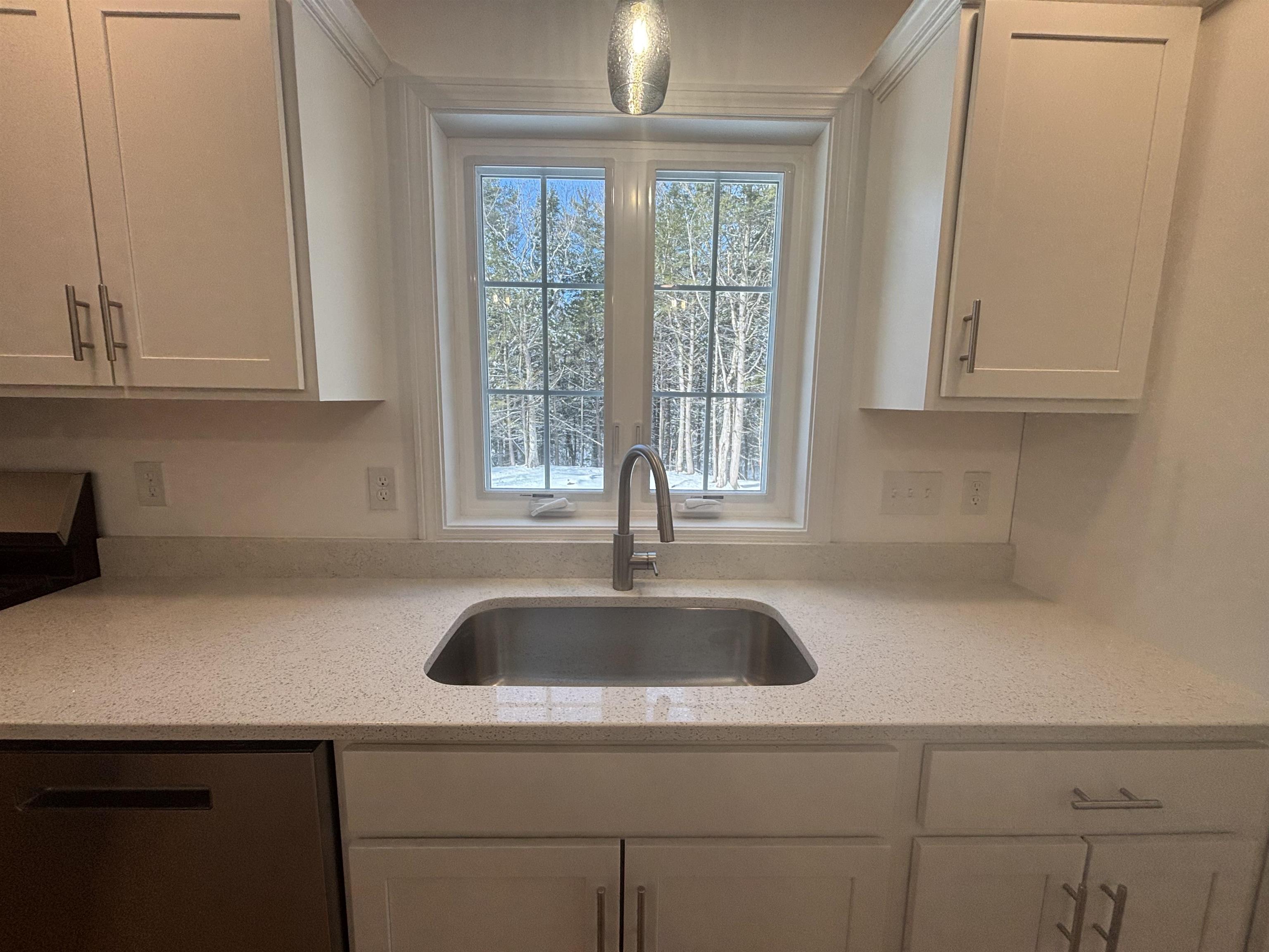 12 Meindl Road, Unit 2 Raymond, NH 03077 - Photo 6 of 24