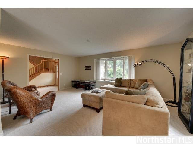 5914 Olinger Road Edina, MN 55436 - Photo 2 of 18
