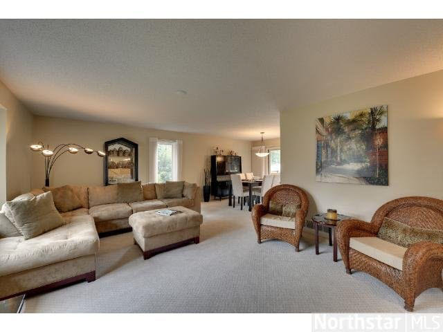 5914 Olinger Road Edina, MN 55436 - Photo 3 of 18