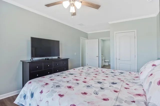 a view of a living room