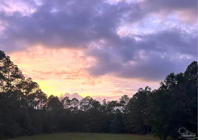 $429,000 | 4955 Blue Ribbon Drive, Milton, FL 32583