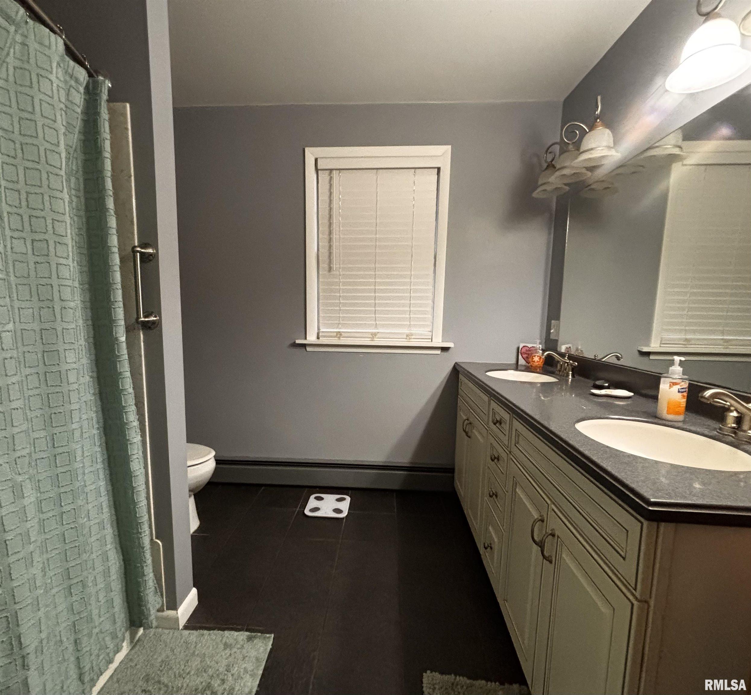 1125 Windcrest Road Galesburg, IL 61401 - Photo 14 of 18