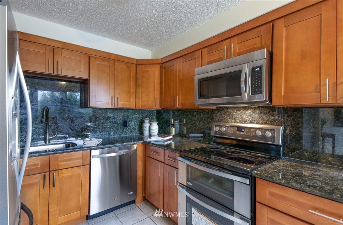 23605 7th Avenue West Bothell, WA 98021 - Photo 9 of 25