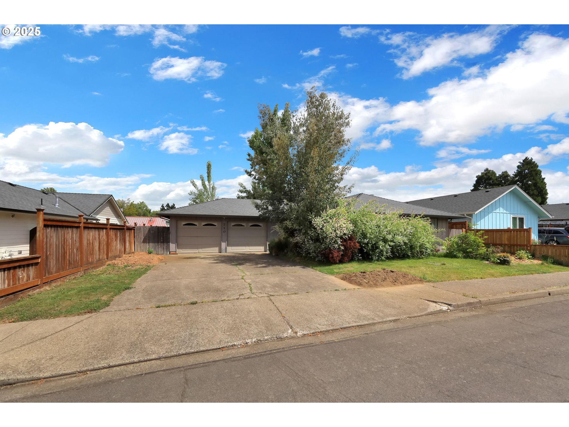 710 Janus Street Springfield, OR 97477 - Photo 2 of 41 Gallery Image 2