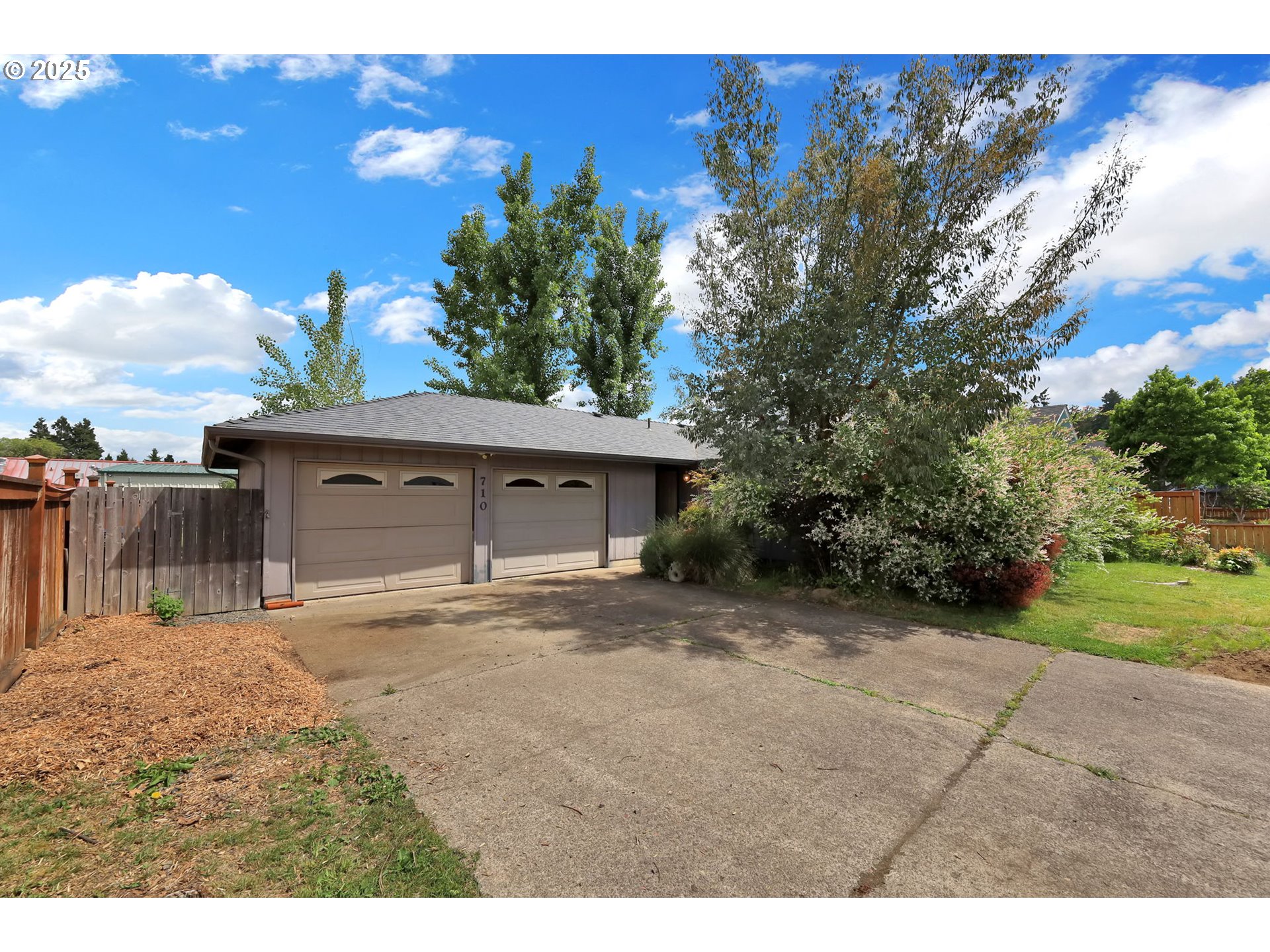 710 Janus Street Springfield, OR 97477 - Photo 35 of 41 Gallery Image 35
