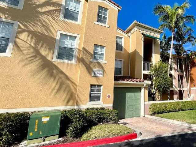 $4,500 | 11790 St Andrews Place, Unit 304, Wellington, FL 33414