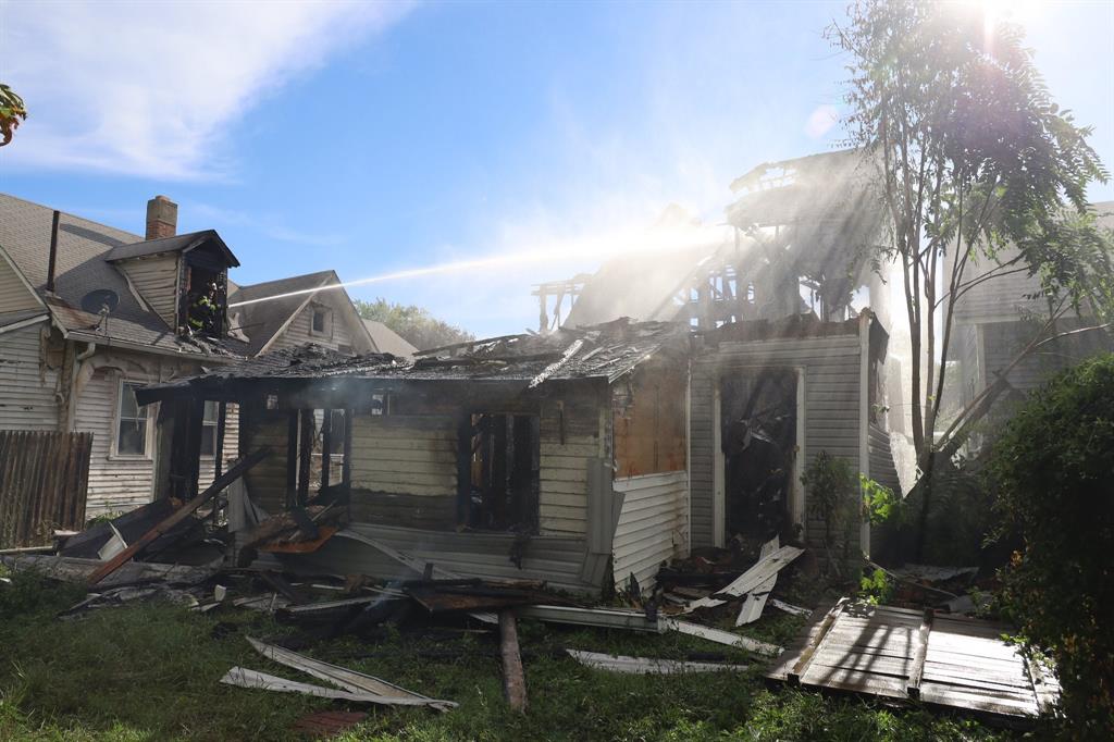 1622 Draper Street Indianapolis, IN 46203 - Photo 2 of 2