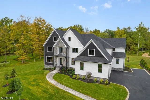 $2,595,000 | 3 Brookside Drive, Warren, NJ 07059