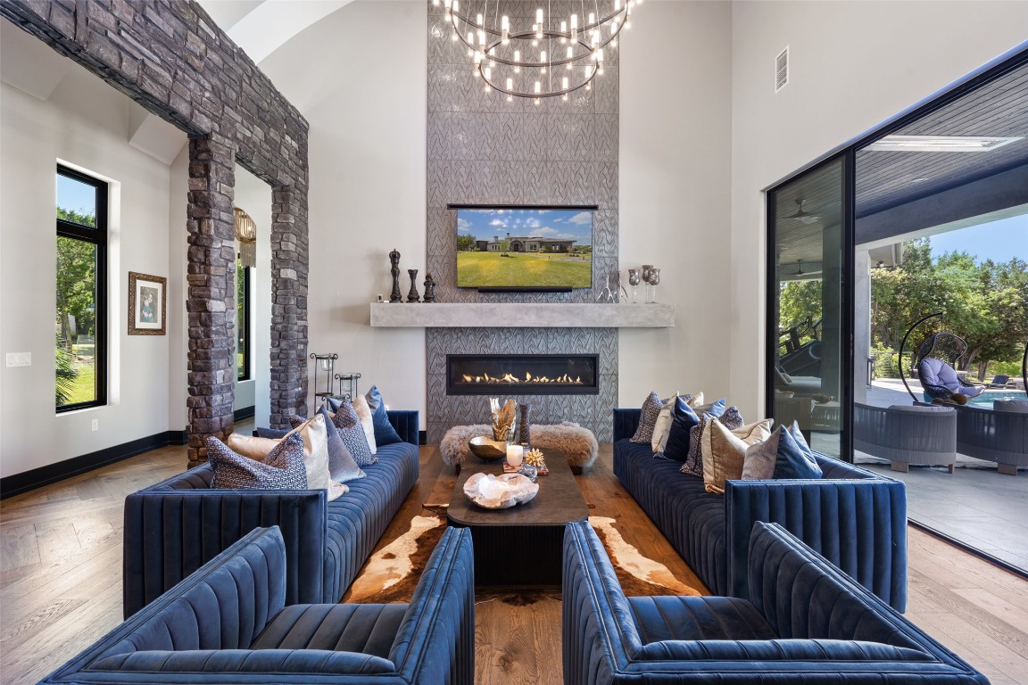 19204 Secretariat Place Spicewood, TX 78669 - Photo 2 of 40