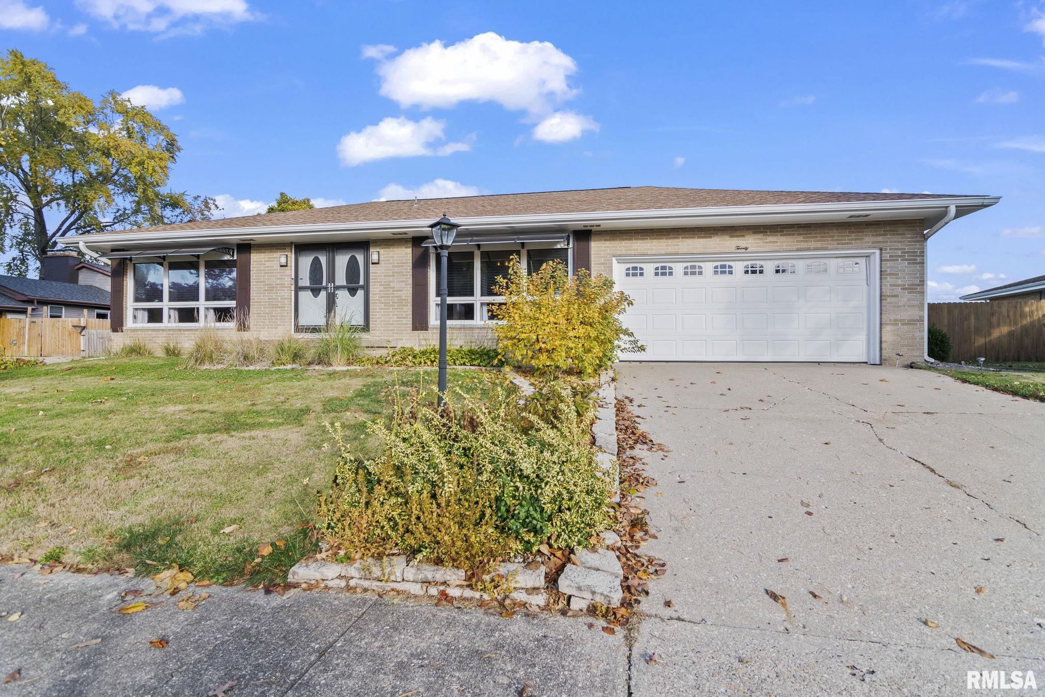 20 Providence Lane Springfield, IL 62711 - Photo 3 of 41