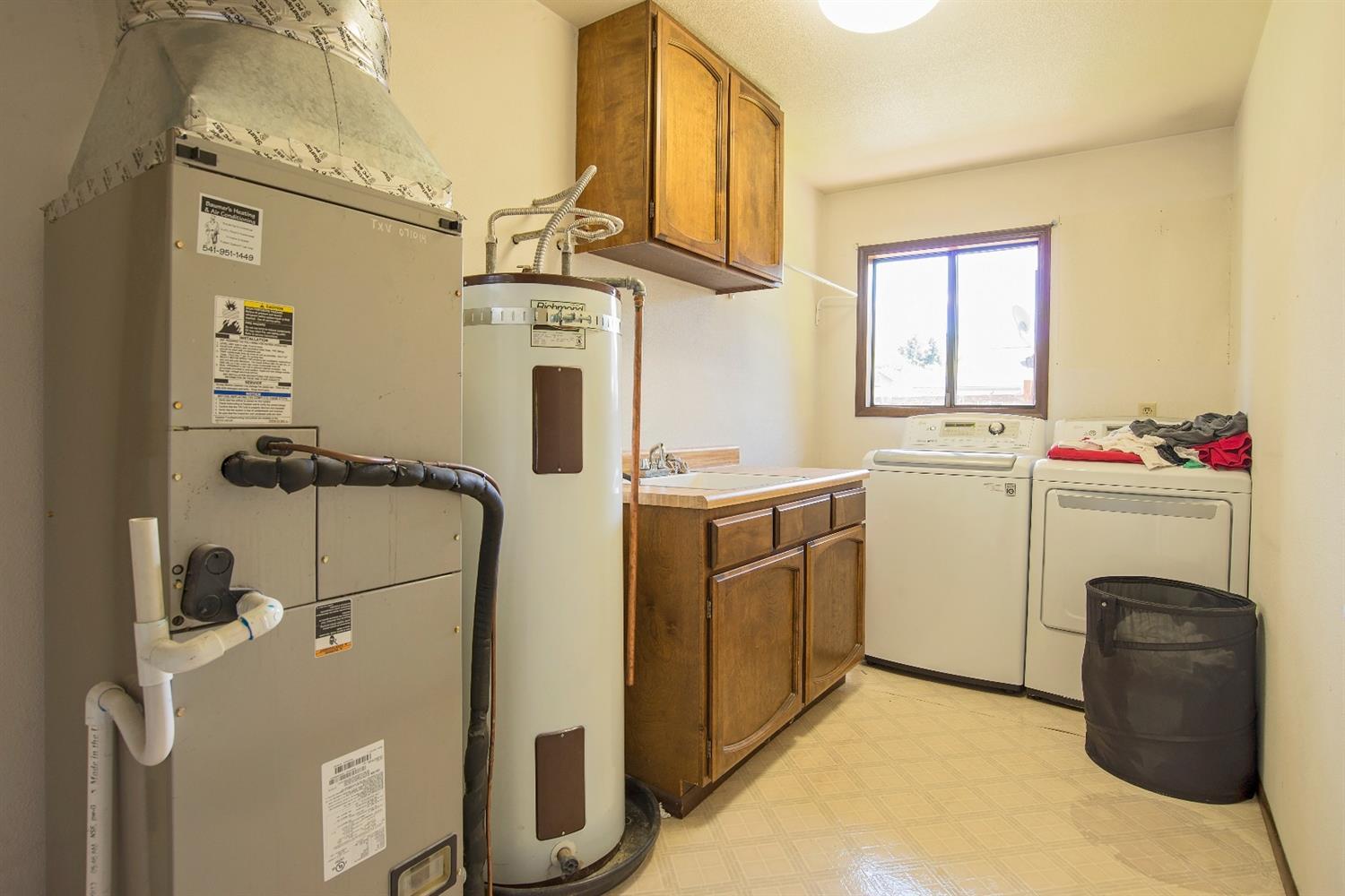 2786 Aldersgate Road Medford, OR 97504 - Photo 13 of 18 Additional Photo