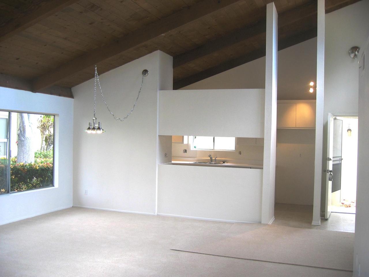 57 North San Marcos Road, Unit B Santa Barbara, CA 93111 - Photo 3 of 19 Dining Area