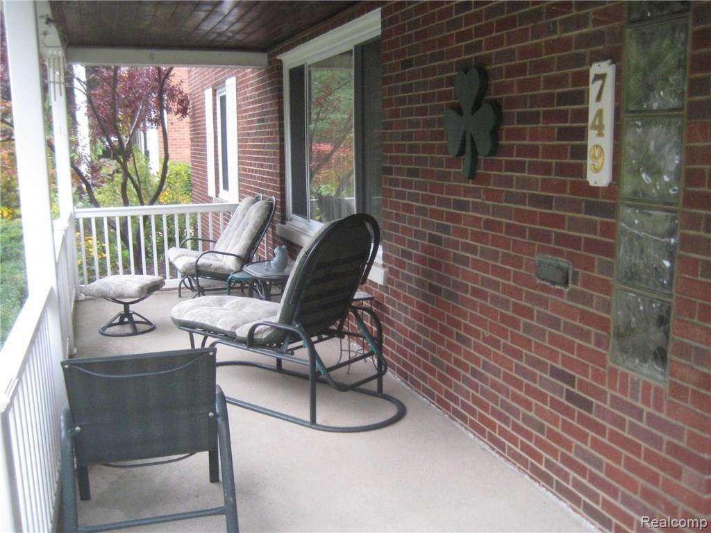 749 Harcourt Road Grosse Pointe Park, MI 48230 - Photo 5 of 80