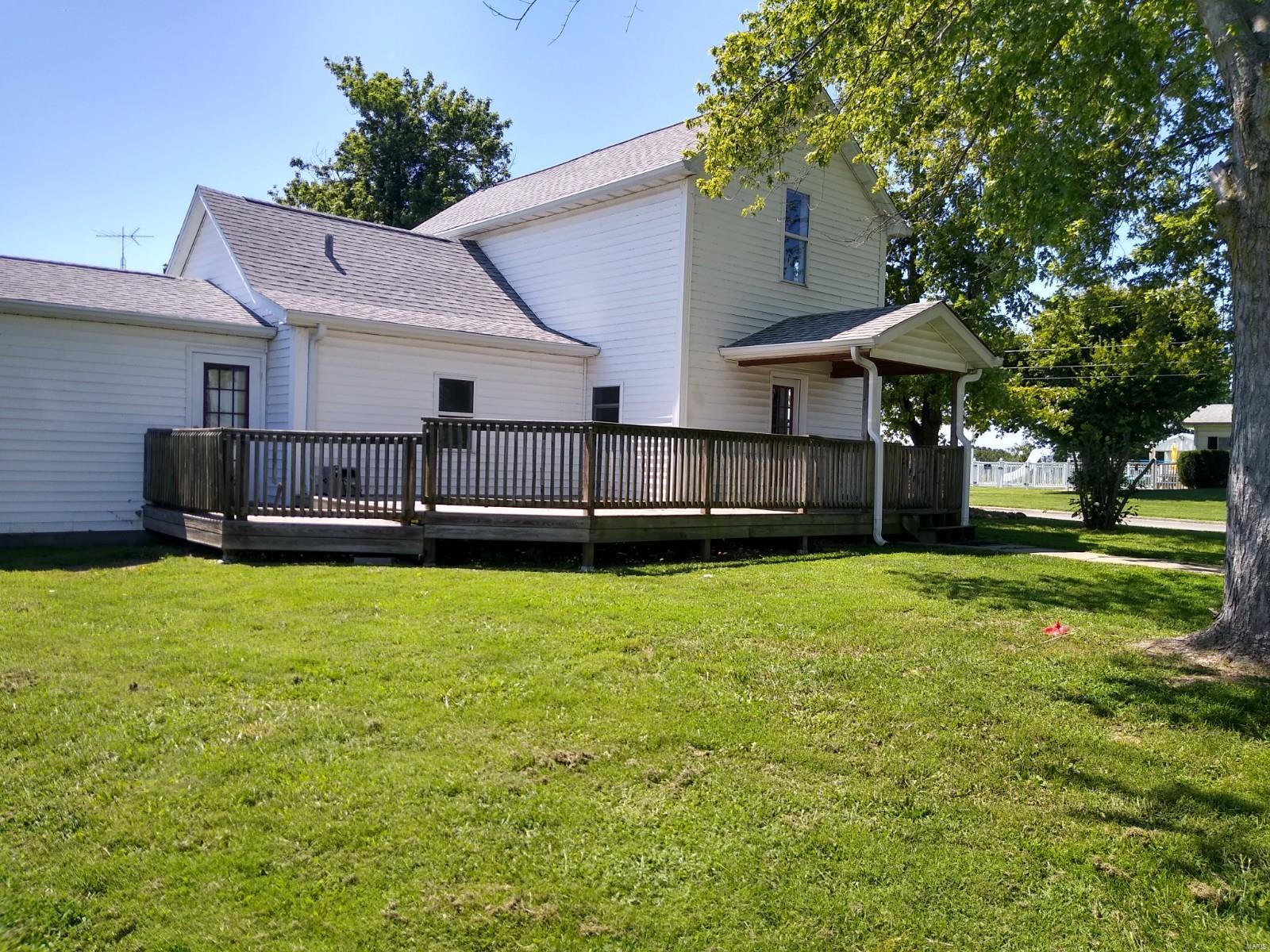 4450 Chester Road Chester, IL 62233 - Photo 3 of 34