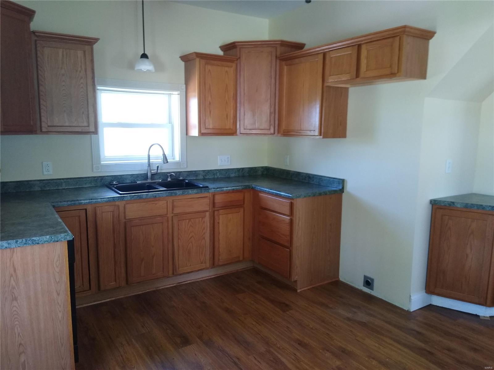 4450 Chester Road Chester, IL 62233 - Photo 9 of 34