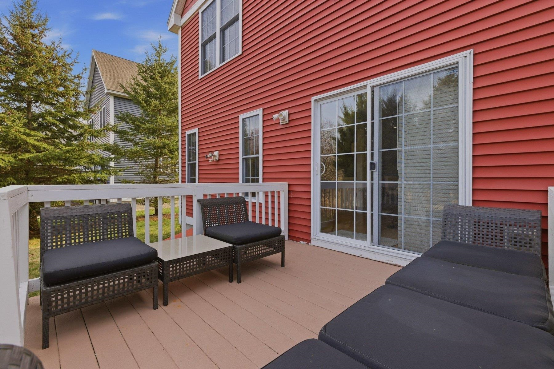 6 Stocklan Circle Dover, NH 03820 - Photo 4 of 41