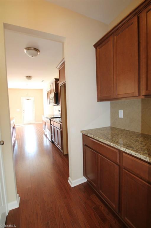 3333 Grandview Club Road Pfafftown, NC 27040 - Photo 3 of 16 Gallery Image 3