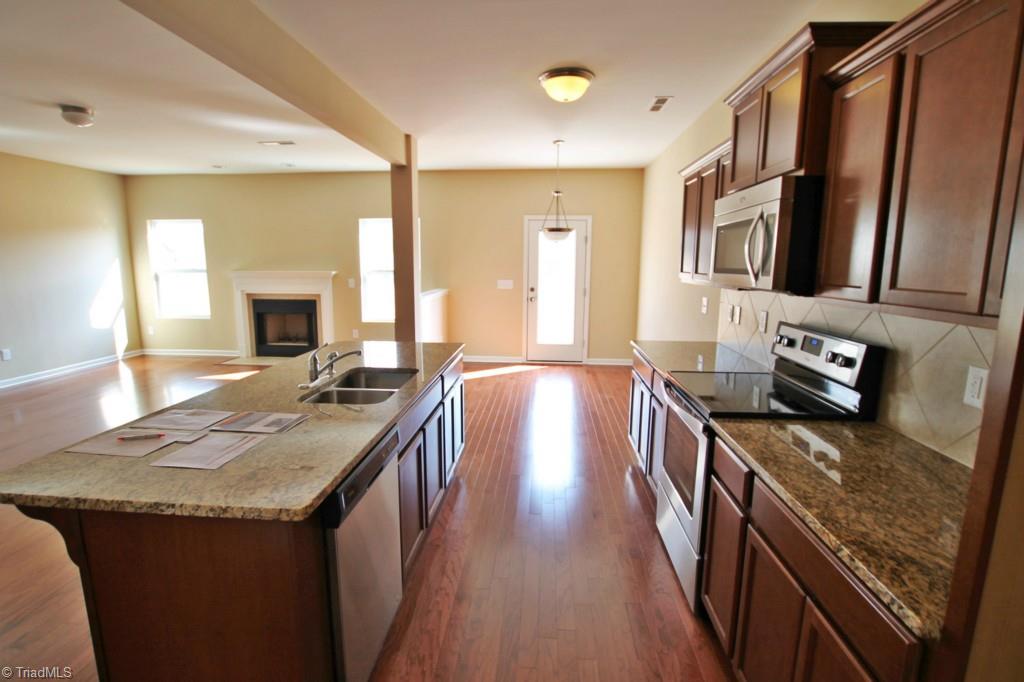 3333 Grandview Club Road Pfafftown, NC 27040 - Photo 4 of 16 Gallery Image 4