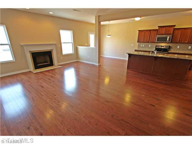3333 Grandview Club Road Pfafftown, NC 27040 - Photo 7 of 16 Den/Family/Great Room.