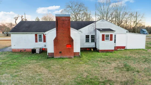 $125,000 | 110 West Church Street, Kelford, NC 27847