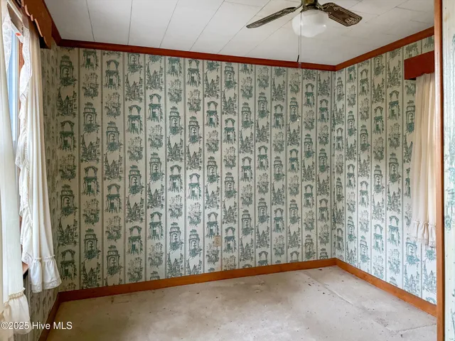 $125,000 | 110 West Church Street, Kelford, NC 27847