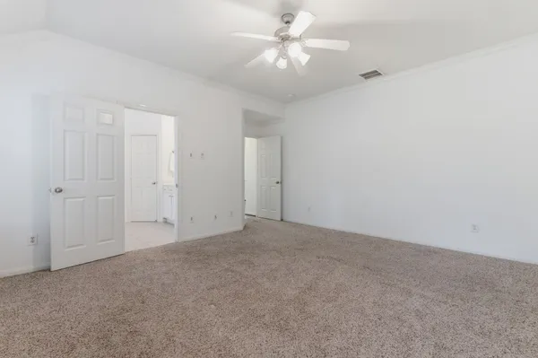 $325,000 | 19 Aquiline Oaks Place, The Woodlands, TX 77382