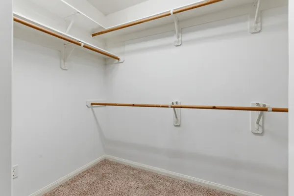 $325,000 | 19 Aquiline Oaks Place, The Woodlands, TX 77382