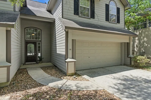 $325,000 | 19 Aquiline Oaks Place, The Woodlands, TX 77382