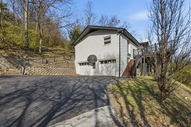 $1,399,000 | 5161 Granny White Pike, Nashville, TN 37220